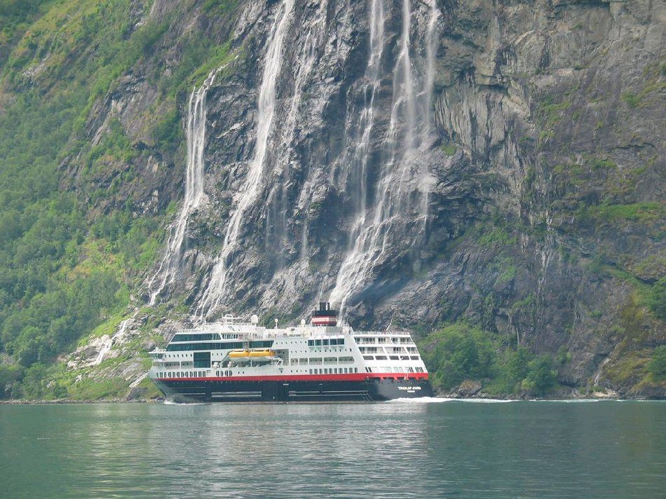 trollfjord0018.jpg